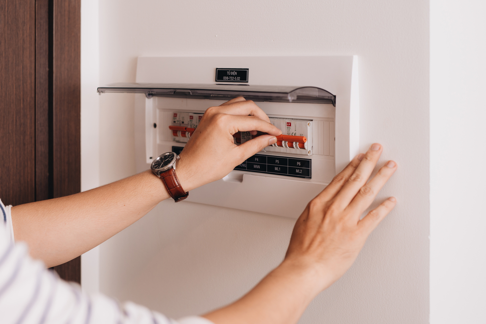 Why Is My Heat Pump Tripping the Circuit Breaker?