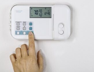 Which Consumes Less Energy? AC Fan On or in Auto?